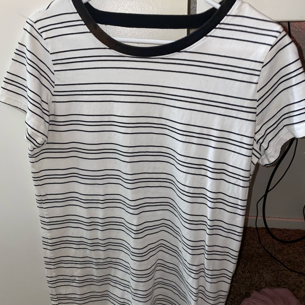 Forever 21 key hole top